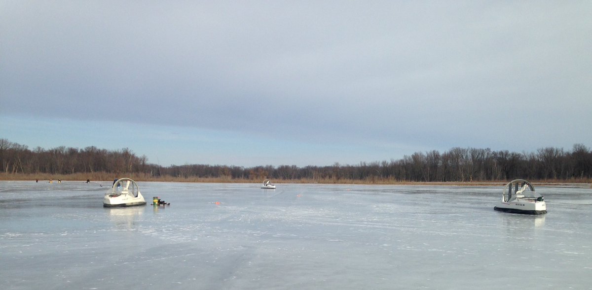 icebox40's tweet image. Went for a hovercraft ride today to find fish. #icefishing #pool9