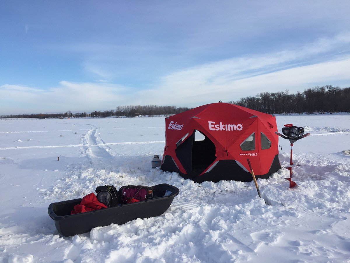 DMaydaniuk's tweet photo. Slow day on the ice today with only 2 🐟 &amp; I didn't even catch them. Tough pulling the gear thru all the snow. #hardwater #eskimo #redriver https://t.co/JjPlC8LYQH