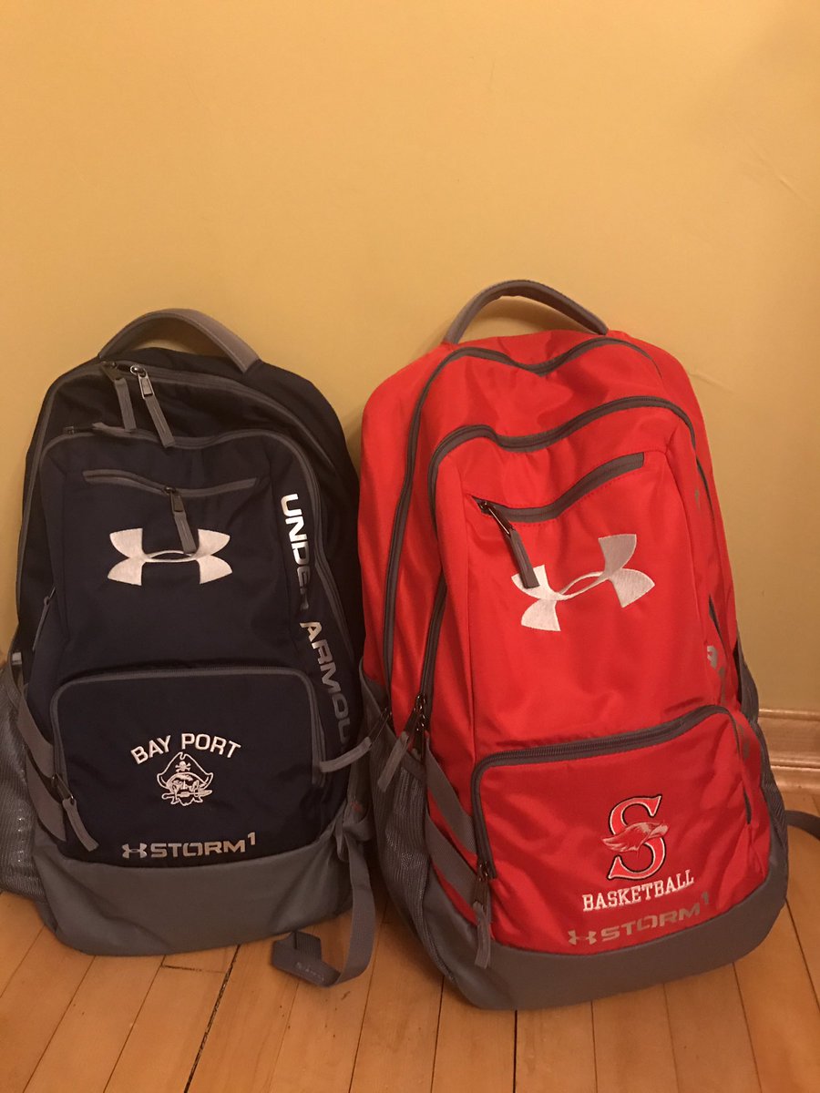 SchutteMath's tweet image. A little @ShawanoHoops and @BayPortHS bonding time.