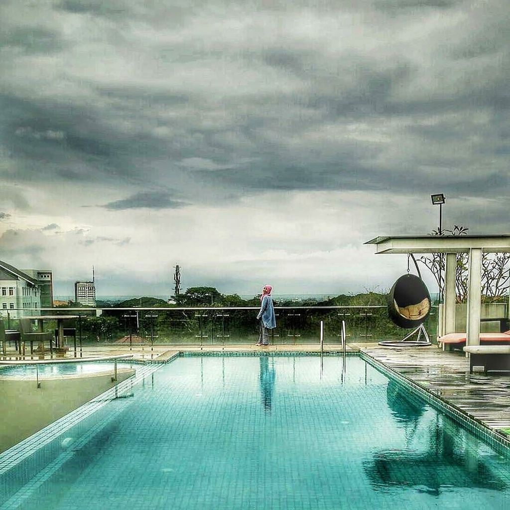 Instagram @galeriukmindonesia > Sekali-kali tengoklah kebelakang cari jalan lain menuju jalan yang dituju karna yan…