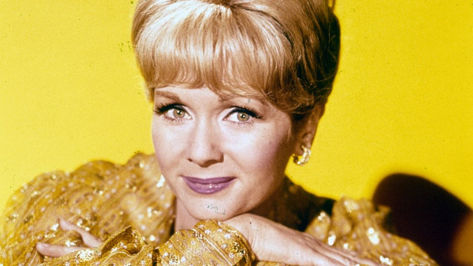 THR's tweet photo. Debbie Reynolds, Mother of Carrie Fisher and Spirited Star of 'Singin’ in the Rain,' Dies at 84 (Report) https://t.co/8Ive5wLCzT https://t.co/d7MXa7nR7f