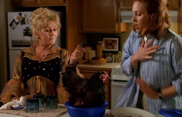 tayausjax's tweet photo. Never forget Debbie Reynolds for her iconic character Aggie Cromwell, in the amazing movie series Halloweentown. #RIPDebbieReynolds https://t.co/PZeb0uasza