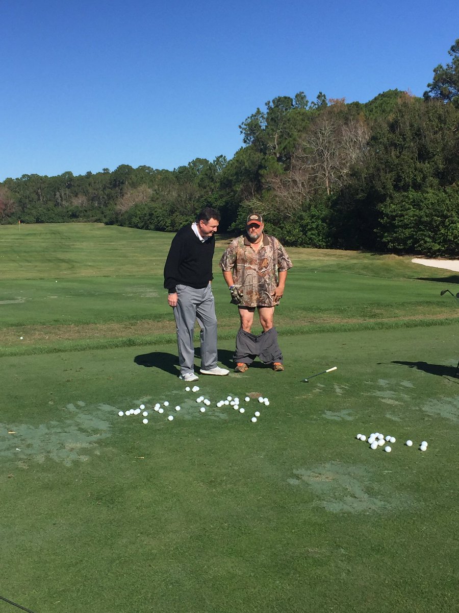 Losing a golf bet LIVE on <a href="/GCMorningDrive/">GCGolfToday</a> with @CharlieRymerGC is not good! Hahaha! #DRIGolf