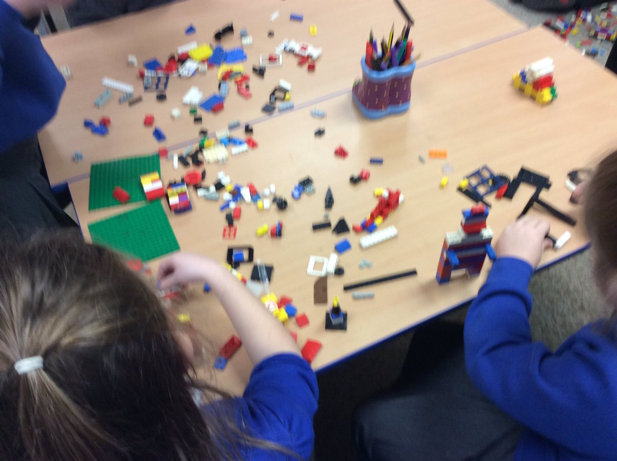 StTudyPrimary's tweet photo. Lego club in full swing! https://t.co/Pjcffwm41a