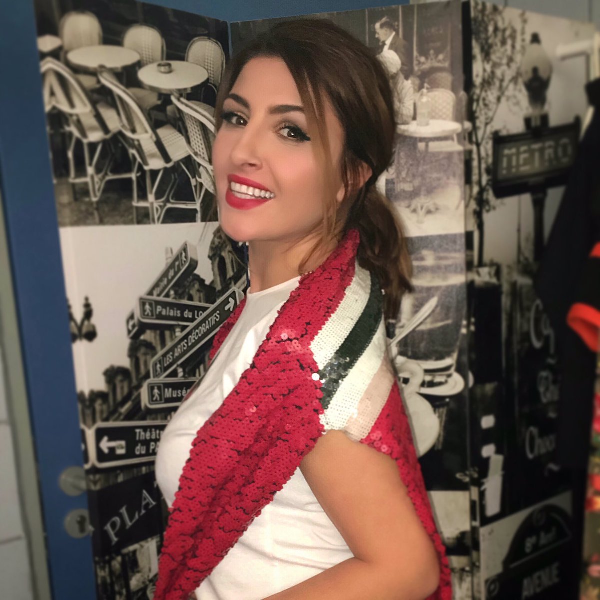 paparizouhelena's tweet image. The Battles, Round 2 👊

Απόψε στις 22:00 στον ΣΚΑΙ 😘❤ #TheVoiceGR #Battles #SkaiTV #TeamHelena @TheVoiceofGR