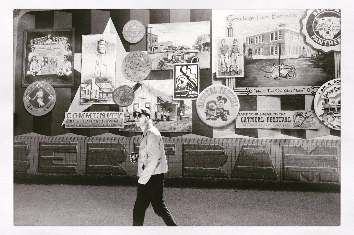 Zach's final show with Flannel Mouth will be at Rail II in Peoria, IL on 2/12/17. More details: facebook.com/FlannelMouthMu…