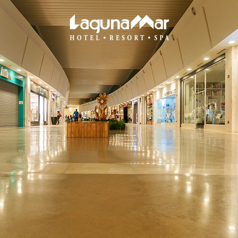 mlagunamar's tweet photo. ¿Ya conoces el CC Costa Azul de #Margarita? Un centro comercial bastante completo https://t.co/hz2IE3AwQQ