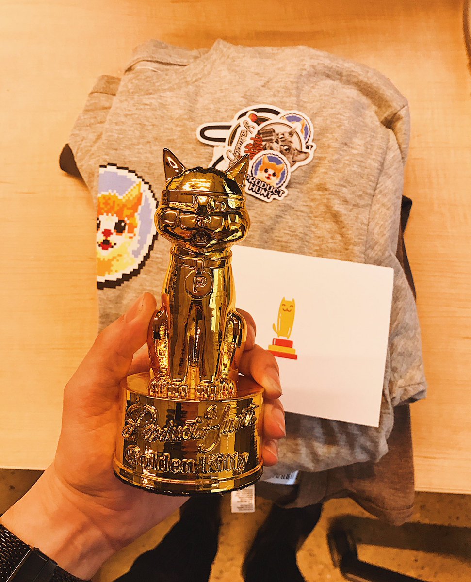 Proud to receive <a href="/ProductHunt/">Product Hunt 😸</a>'s Mobile App of the Year award for @tinycardsapp by <a href="/duolingo/">Duolingo</a>. Congratulations, team! 🏆 🐱