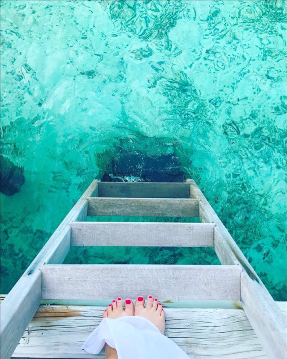 Trugel_sa's tweet photo. At work but planning your next holiday?So are we! #holiday #reminising #memories #beach #ocean #toes #pedicure #gelpolish #trugelsa #trugel https://t.co/l9pWUH56Ax