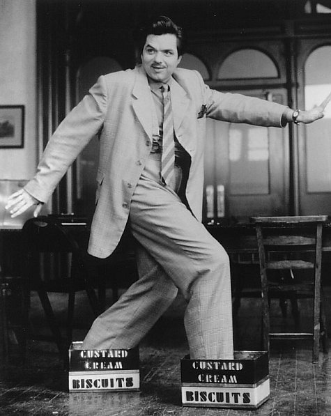 HAPPY BIRTHDAY 

Oliver Platt 