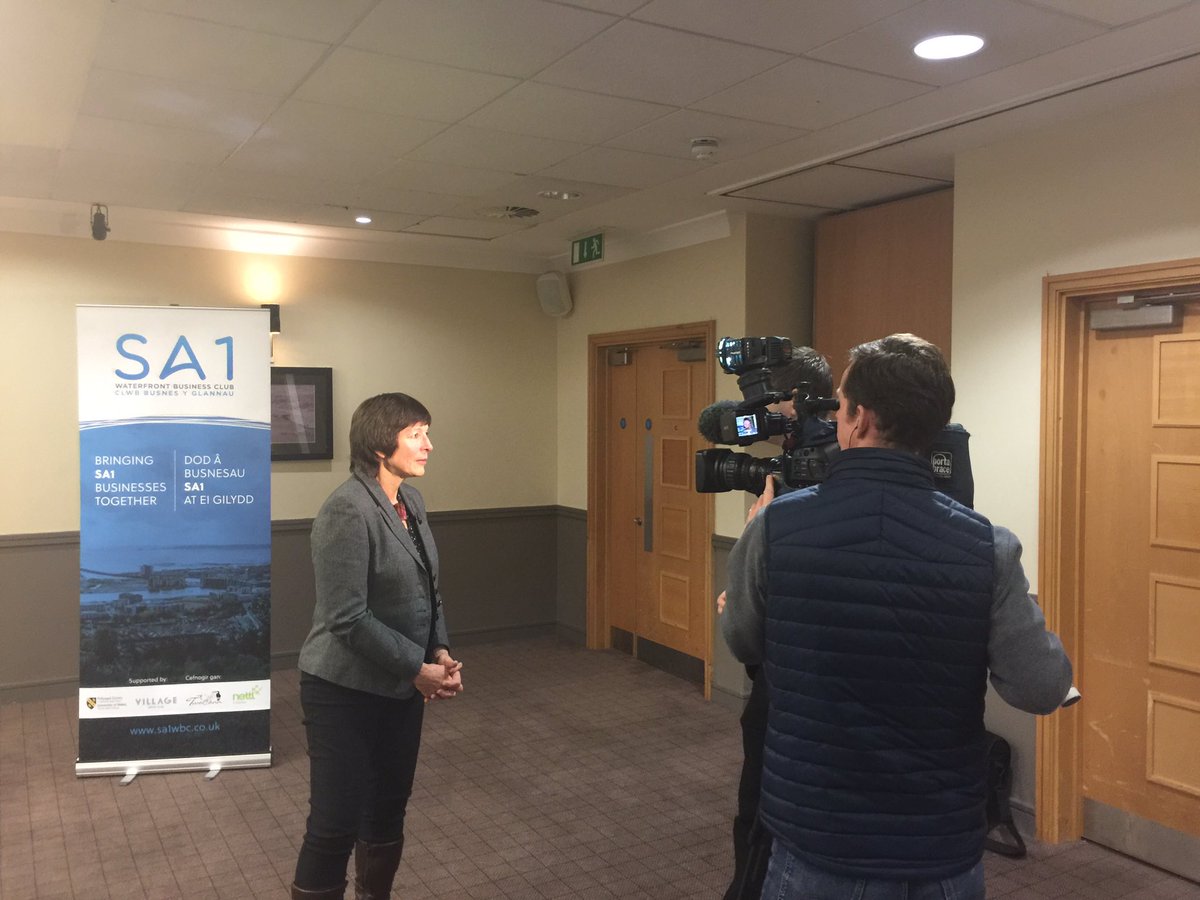 UWTSD's Jane Davidson talking to <a href="/ITVWales/">ITV Wales News</a> "2017 will be an amazing year for Swansea Bay Region" <a href="/TidalLagoon/">Tidal Lagoon Power</a> #SWBC <a href="/JaneBryngwyn/">Jane Davidson</a>