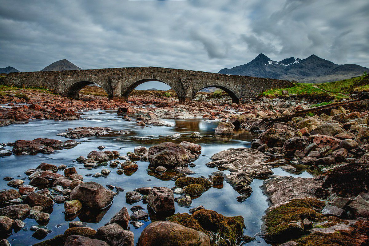 BackpackUK's tweet image. Beautiful bridge, Sligachan - Isle of Skype,  #Scotland. #ScotSpirit #UK #backpacking #travelling #nomad #wanderlust #tourism #mountain
