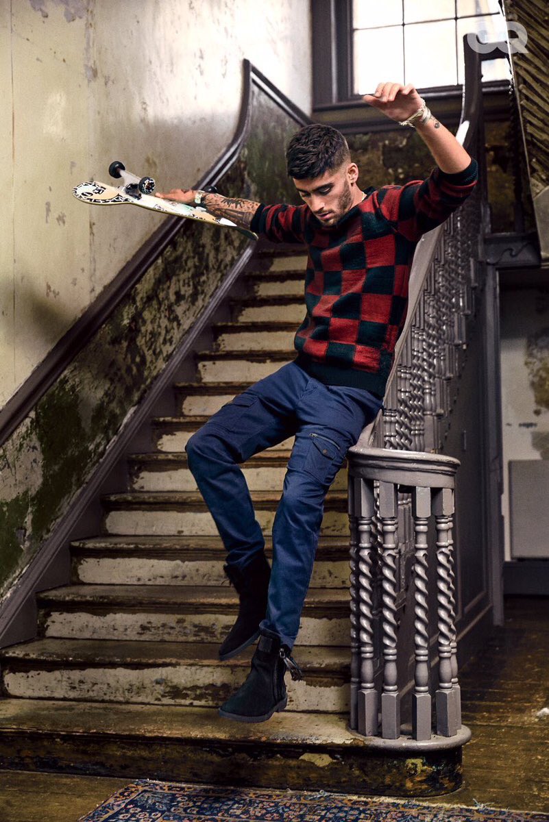 tommoskyfalls's tweet image. Parabens pro falsiane mais gostoso do mundo. ❤ #HappyBirthdayZaynMalik