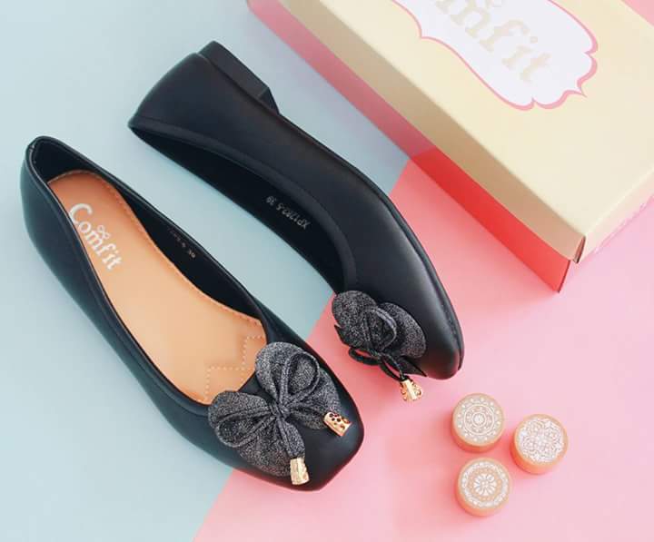 comfitshoe's tweet image. One of our new arrivals, the Creona ballet flats. Also available in light beige 💕 #comfitshoe #stylepluscomfort #basics