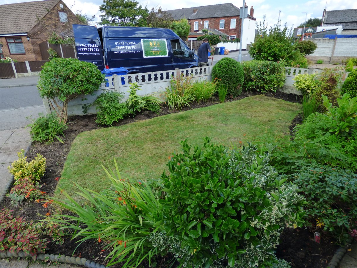 GardeningJandJ's tweet image. A garden cleansing by @GardeningJandJ