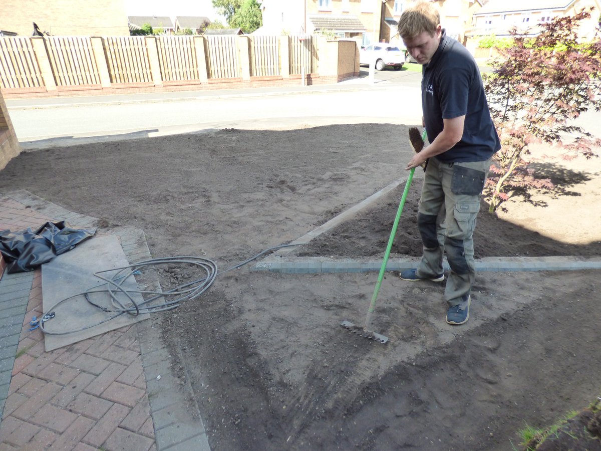 GardeningJandJ's tweet image. Fresh turf and top soil added, with an acer tree as the center piece @GardeningJandJ  #www.jandjgardening.com