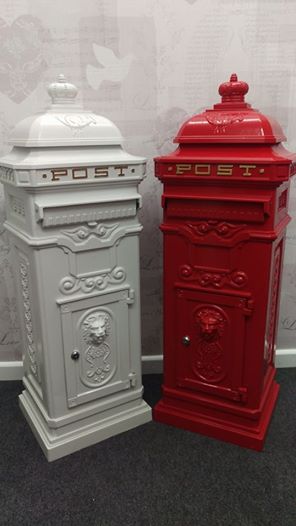 Perfectday20's tweet photo. New with popular demand!
Our Red Postbox!
We can now offer the choice of a red or white postbox depending on your preference. #RedandWhite https://t.co/BK8iGYnbHt