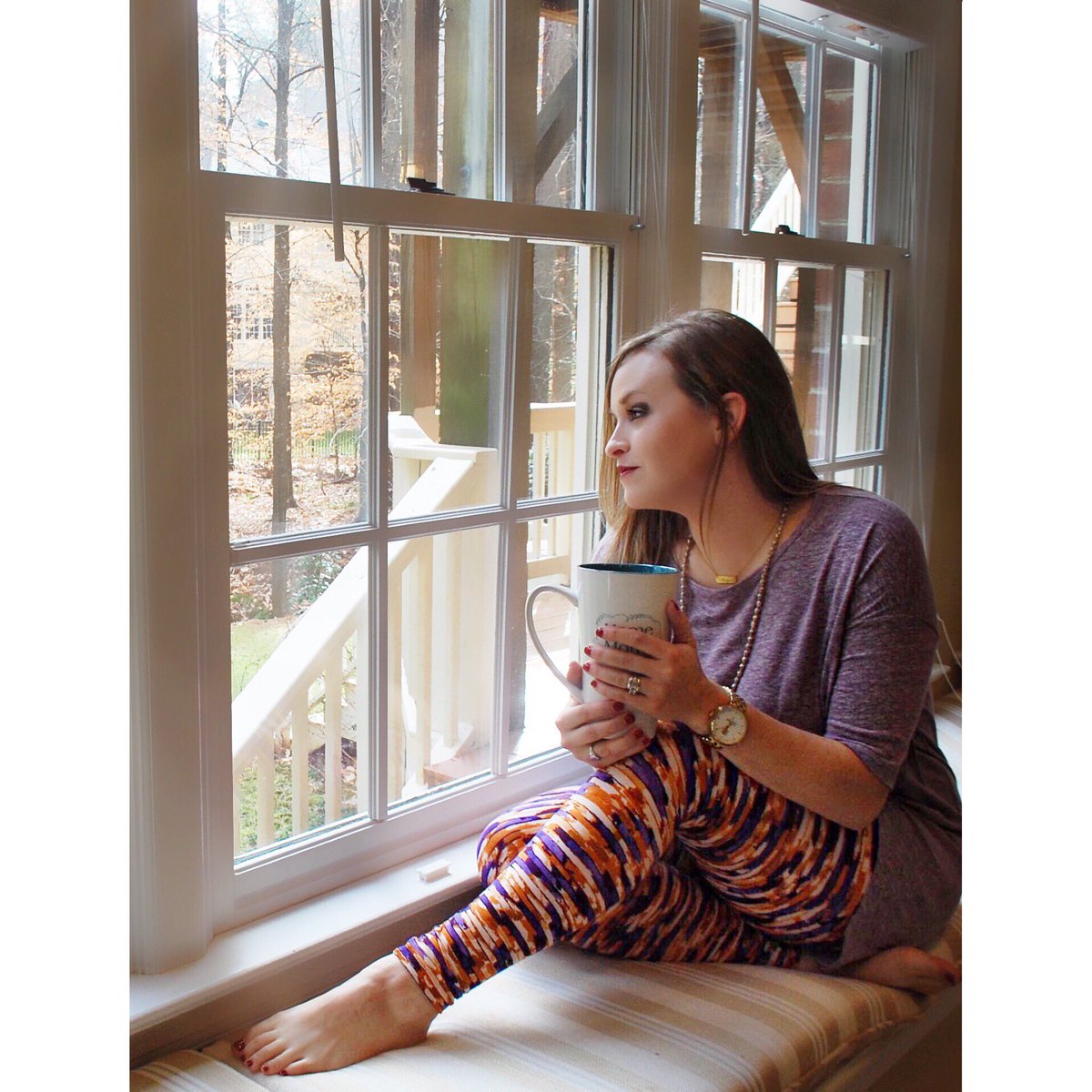 manda_tav's tweet photo. Nothing cozier than #butterleggings and an #irma! Especially with a cup of coffee! #lularoe #teamclassnsass https://t.co/yrTOGs9tNq