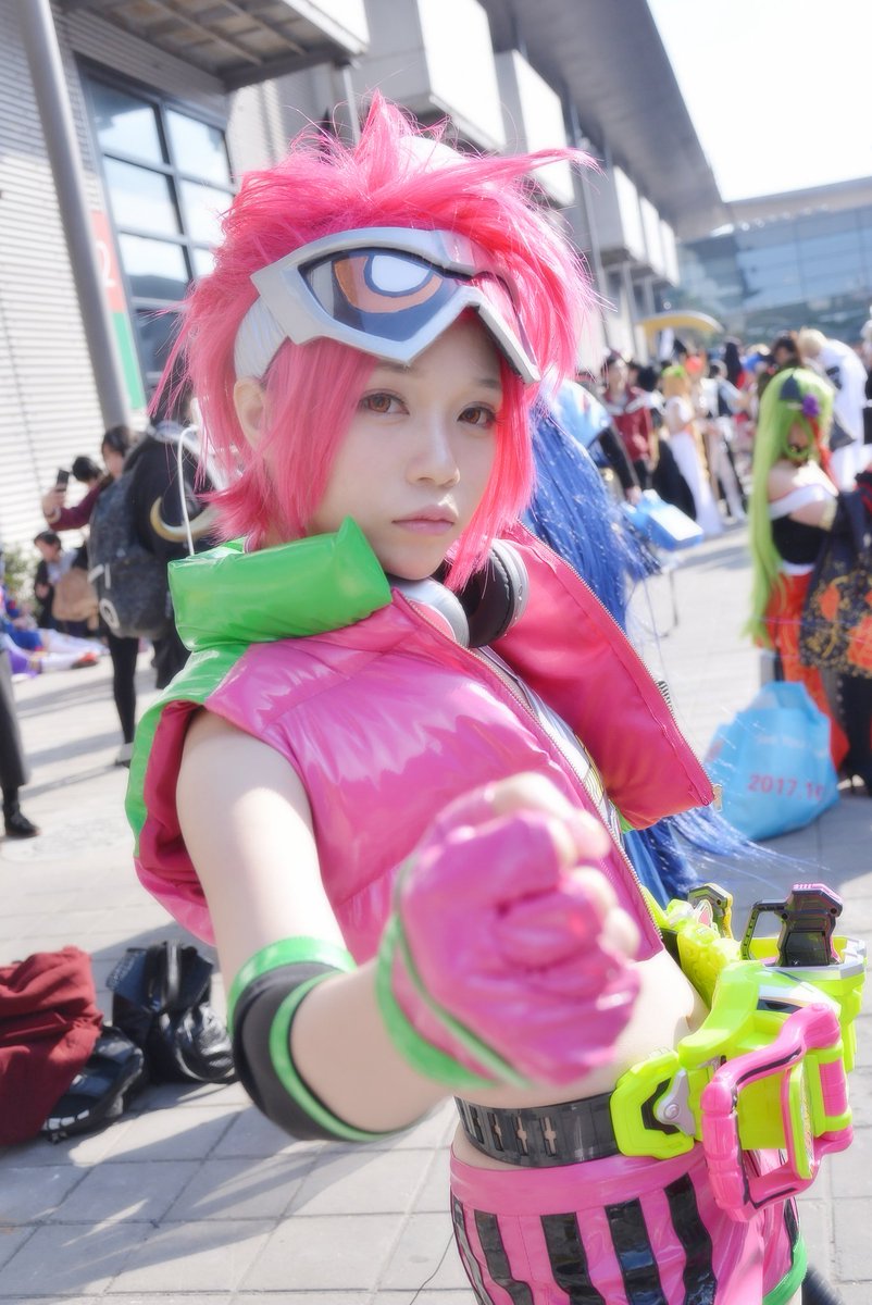 manyu9523's tweet photo. 假面骑士Ex_aid 娘化，希望大家喜欢❤❤❤ https://t.co/gV1bKP1XGv