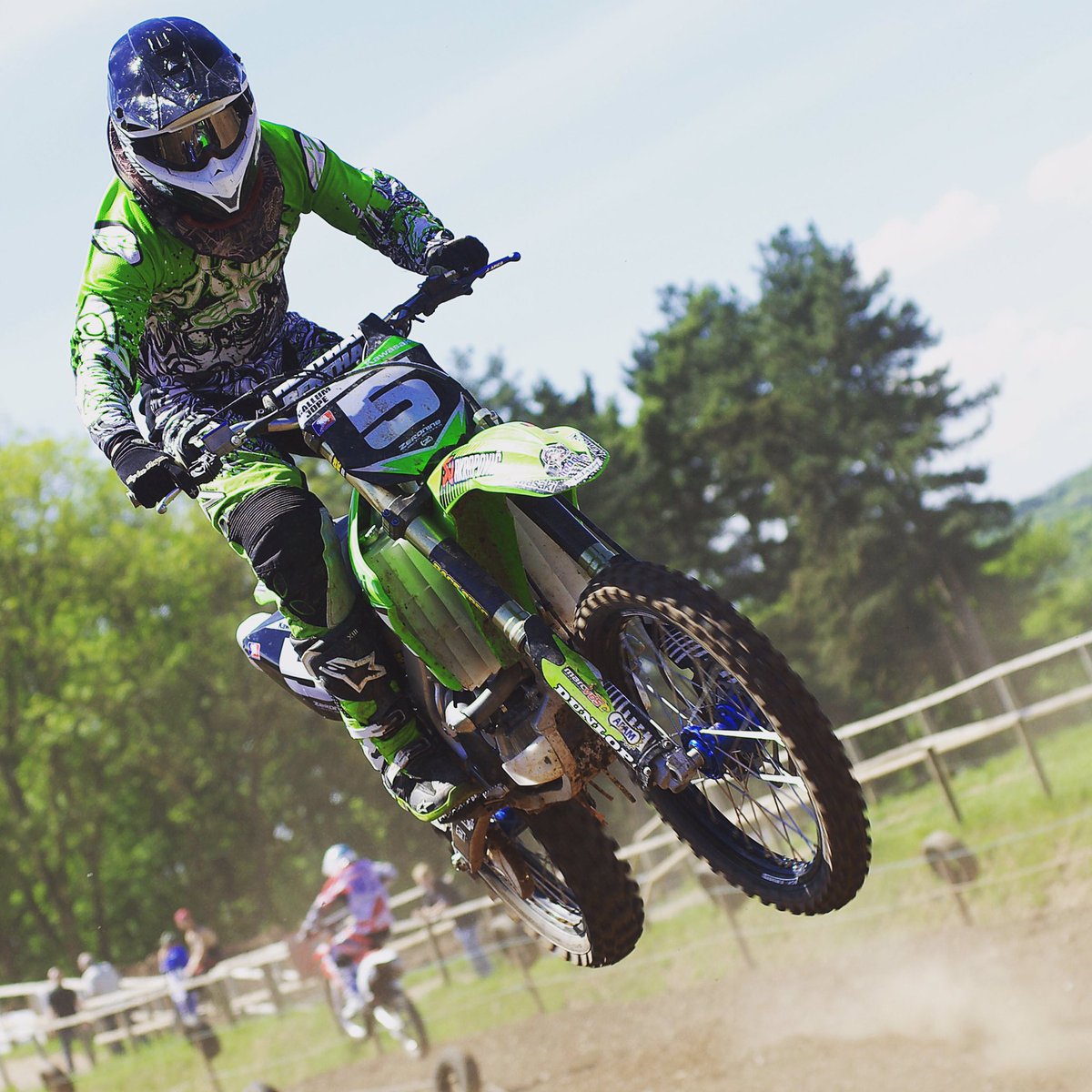 Callumj28's tweet photo. #tbt All greened out on the kawa, at least I looked quick 💨👀#ThrowbackThursday https://t.co/o9YmqRmyn9