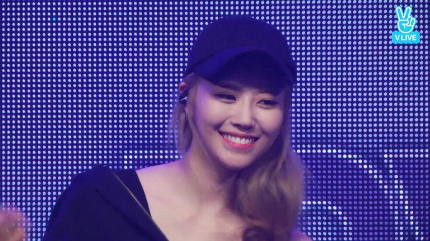 C1-eusaVQAA-_c7.jpg:large