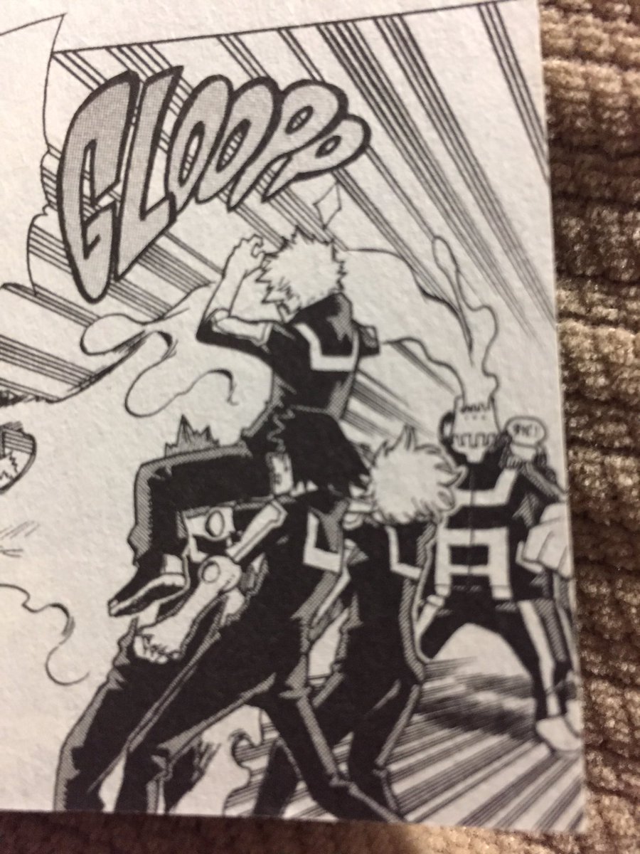 麗音 みんな気づいてることかもしれないけどね ヒロアカの体育祭の時の騎馬戦でね 騎手やってる人は基本裸足なのに爆豪くんは靴履いてるの 流石爆豪くんだよね そういうとこも含め好きです