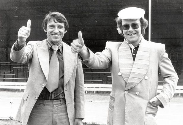 I am deeply saddened and shocked to hear about Graham's passing. He was like a brother to me. I love you Graham. I will miss you very much.