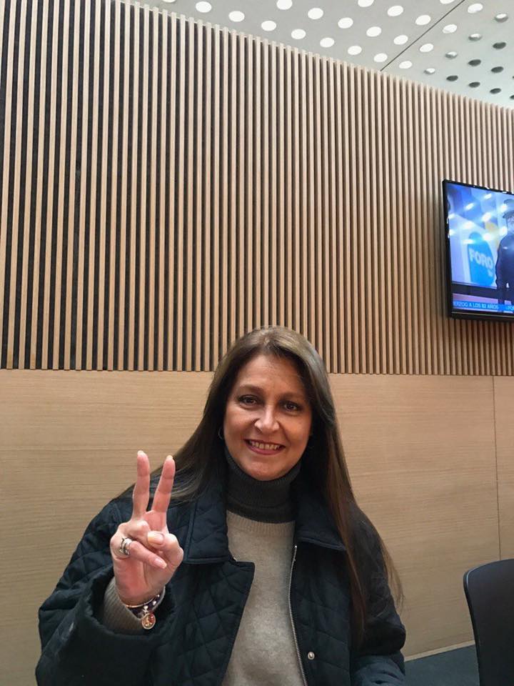 DanielaRomoWeb's tweet photo. RT @Tina_Galindo Hasta el rato! #DanielaRomo https://t.co/mp70QRR1eg