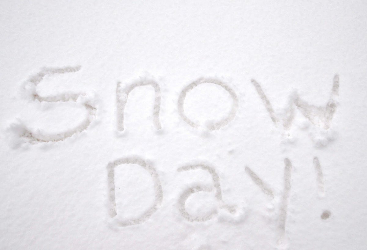 dancecompanyca's tweet photo. Snow Day! ❄️ Classes will not be running tonight.  Stay safe and warm, everyone! :) https://t.co/xmwVRgz7nP