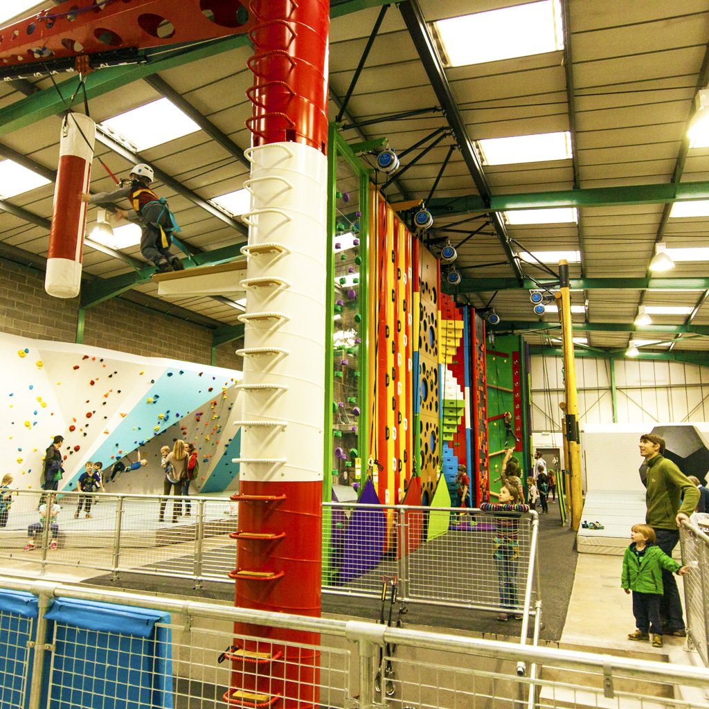 Use our simple online booking form -clipnclimbbristol.co.uk/booking - to get your kids having a blast and staying healthy in 2017!🎉