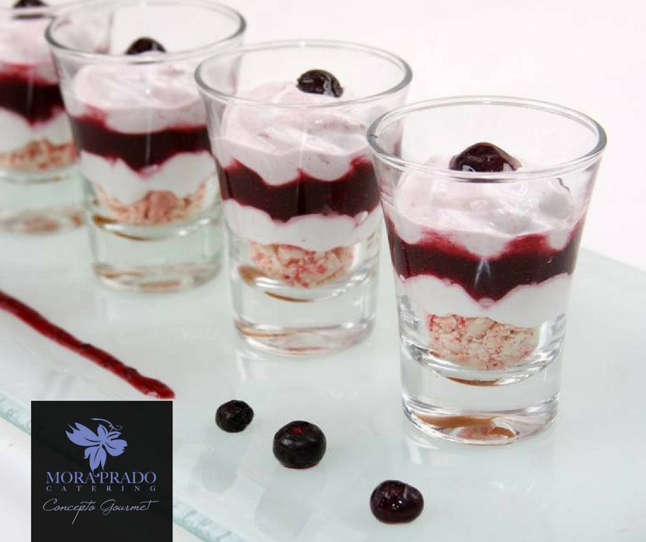 Impactamos a tus invitados con una impecable y tentativa presentación

#Catering #Eventos #Gourmet