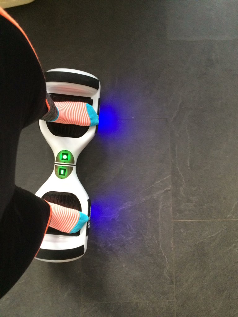 weeclc2005's tweet photo. Segway is Bæ https://t.co/nJsp31m5t7