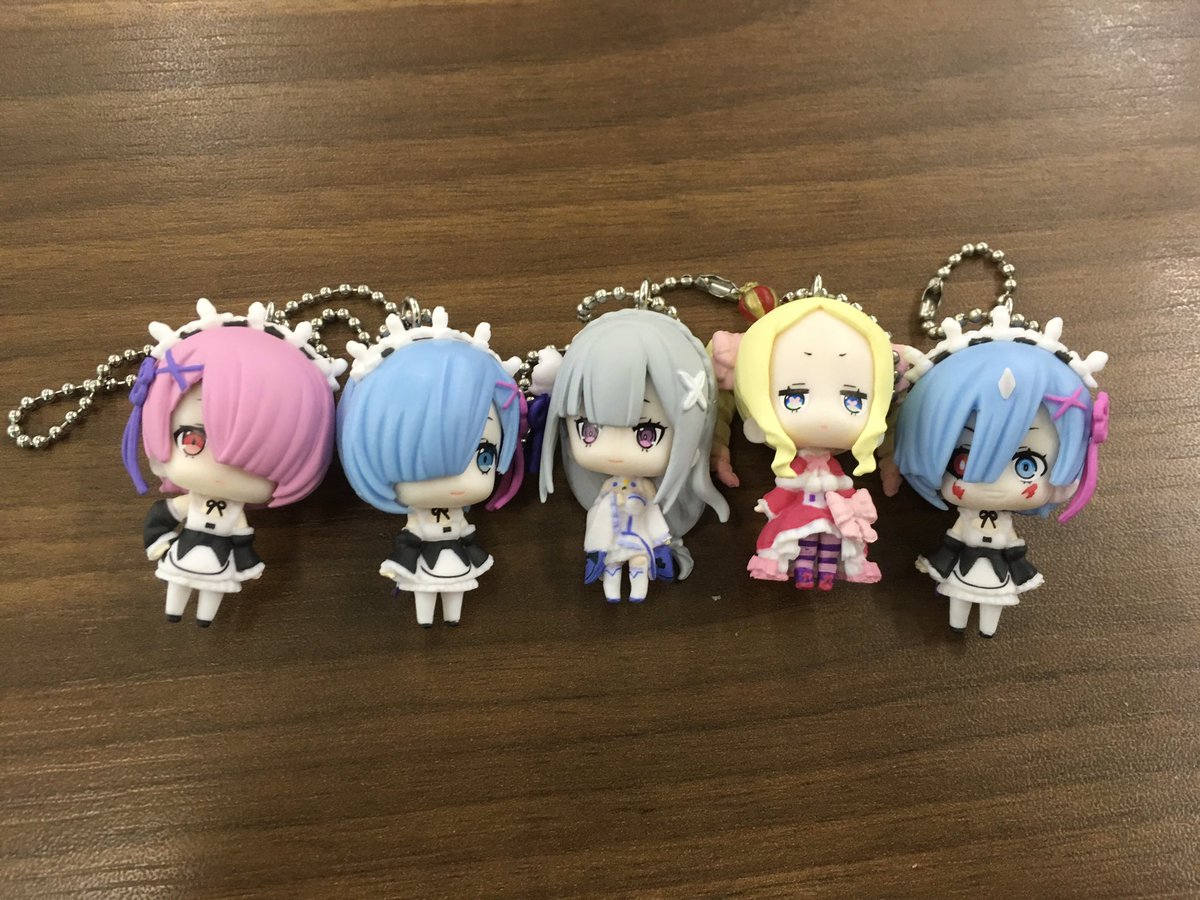 bushi_creative's tweet photo. 【発売徐々に迫る】カプセルトイ「Re:ゼロから始める異世界生活　コレクションフィギュア」の量産見本。300円のガチャガチャ商品のパフォーマンスとしては相当良いと自負しております！ 全国のカプセルトイ自動販売機にて2月上旬発売！ https://t.co/ouINex8JEo https://t.co/sZvJppRsK9