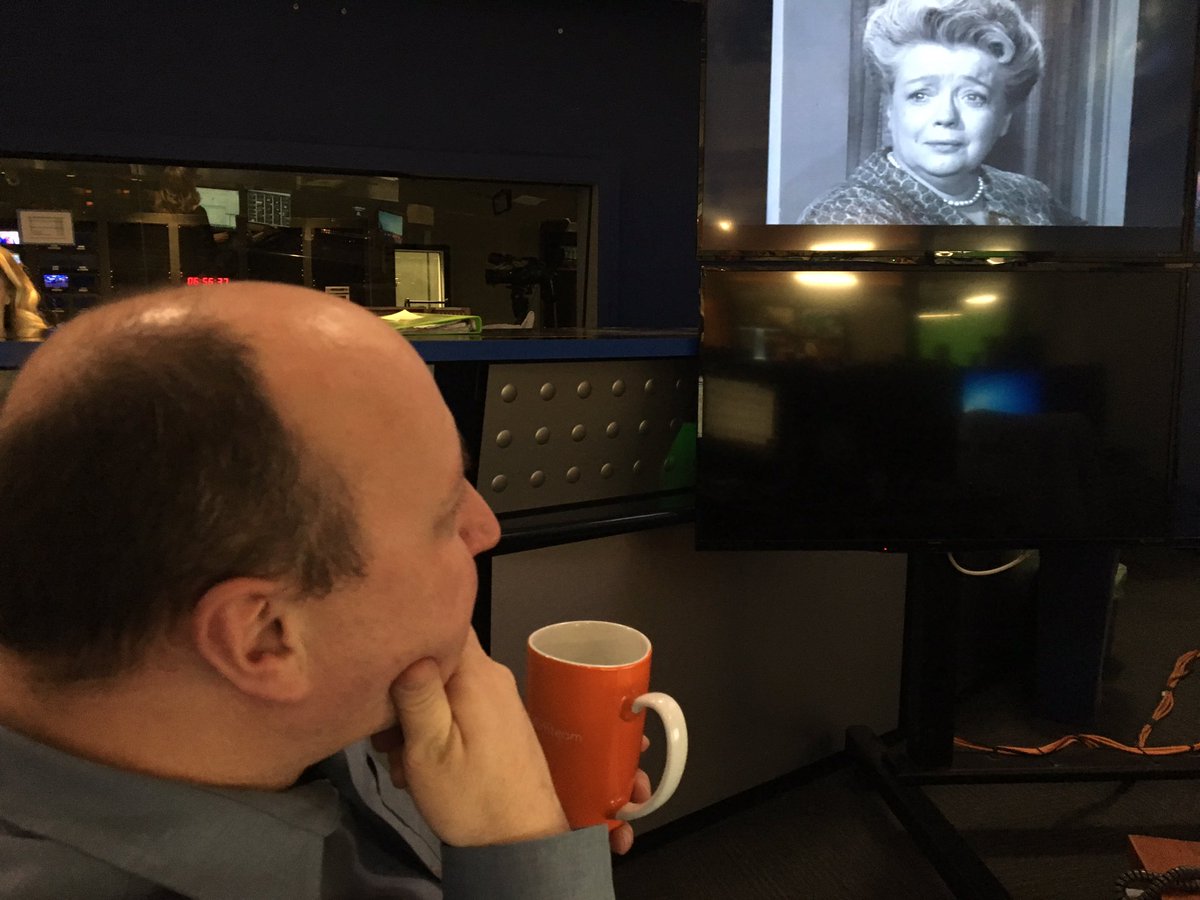 chrisparente's tweet image. My Boss, hard at work on the @ch2daybreak show! Wake up with us, we&apos;ve now got 50-percent MORE &quot;Mayberry News!&quot; @TGDaybreak