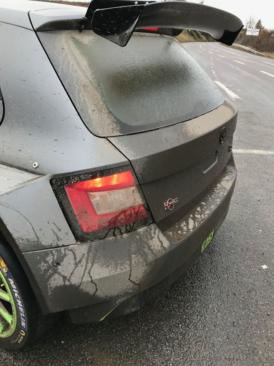 EasyRally tweet picture