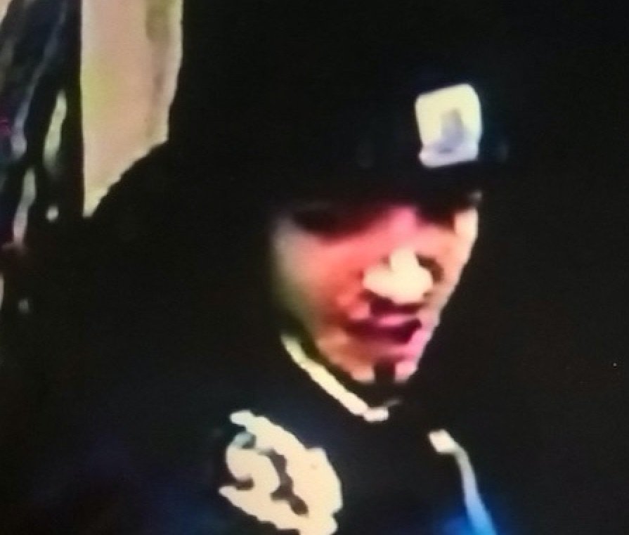 Burglar Forces In Door Of Red Hook Apartment Across From P.S. 15, Police Say. ow.ly/f2AZ307Ru7r