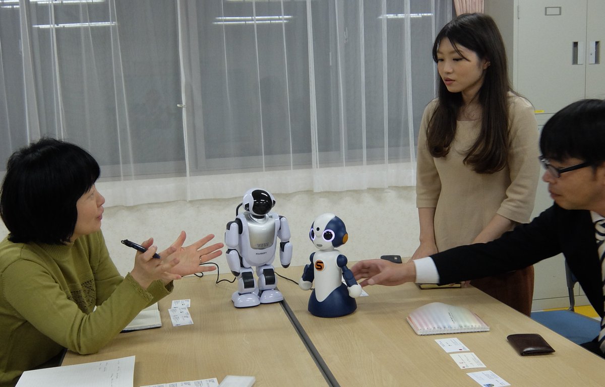 NaoKody's tweet image. Visit to special #nursinghome w teams @Chiba_Univ_PR @ucddublin @NTTDATAInc #北陸先端 Genuinely striving 4 #personalisedcare #フローラ田無 #carerobot