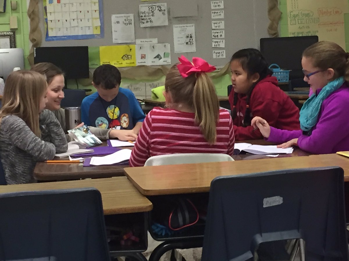 jedipadmaster's tweet photo. #EOrders facilitating a great discussion about their story. #WherekidsWant2Be #WhereTeachersWant2Teach @RUESRCSD https://t.co/xkg3WbsC8H