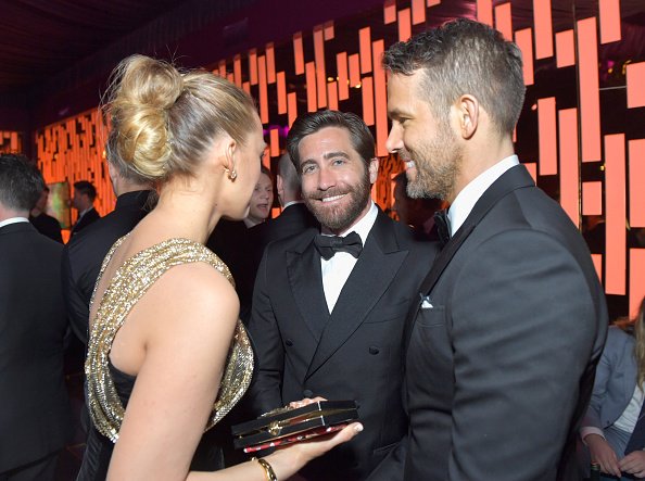 livelybe's tweet photo. Another picture of Blake and Ryan with Jake Gyllenhaal. #GoldenGlobes https://t.co/Ml0tSFxwgm