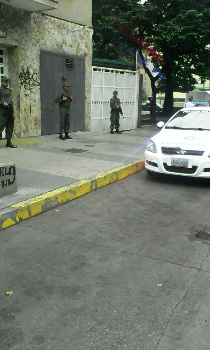 Policia Militar del Ejército Bolivariano C10QpXiXcAE8XdK
