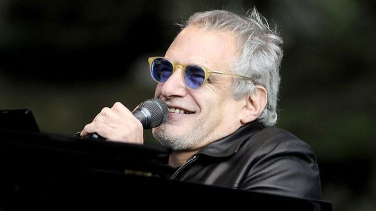 Happy birthday to Donald Fagen! A new roundup of covers to celebrate:  