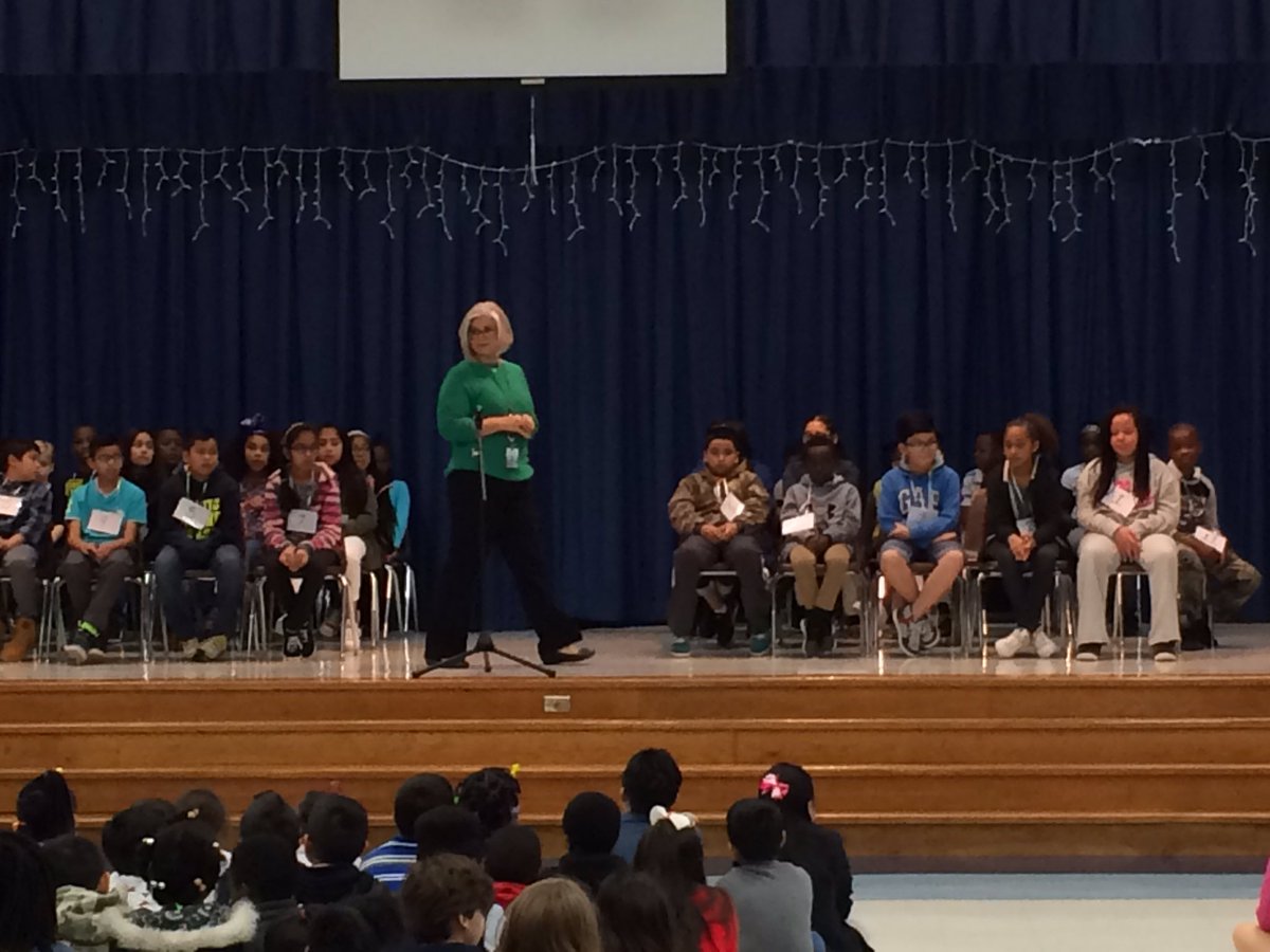 pennyquin's tweet photo. @MissionGlenElem #spellingbee    #GoGators https://t.co/UzVO1VEvLW