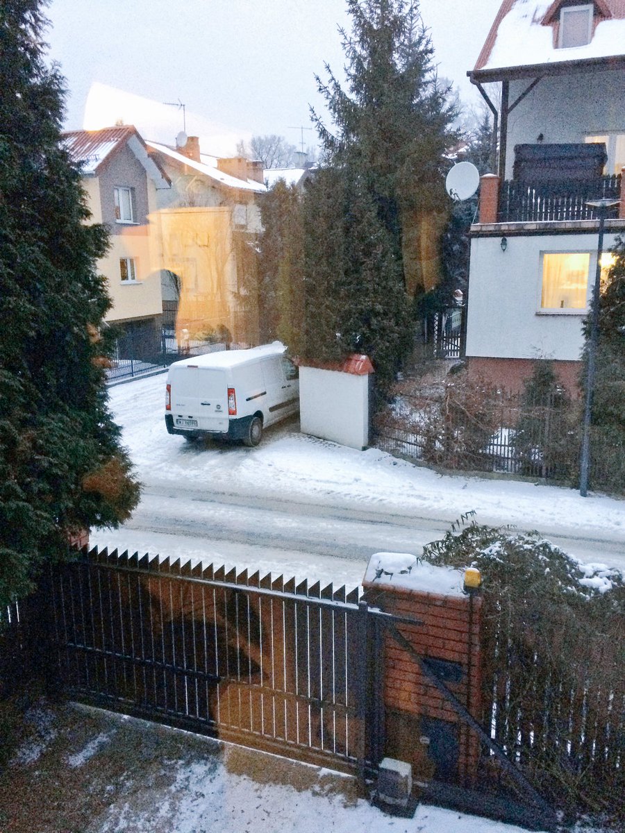 SenProducer's tweet photo. We are currently visiting #warsaw in #poland and it's pretty snowy here https://t.co/9CFJxe3ONO