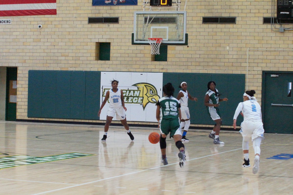 ExaminerNJ's tweet photo. #ArtsHS vs @ichswbb at the #RayLongClassic - Pictures by Bionca Chambers https://t.co/puGrD2fCgC