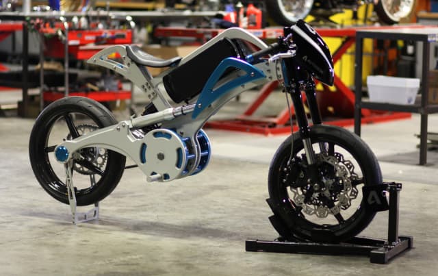 ADSKSimulation's tweet photo. We learn how @OCChoppers use #Fusion360 in the design of the electric chopper.
https://t.co/o3dDzJvzBX https://t.co/aDT4QxA8KG
