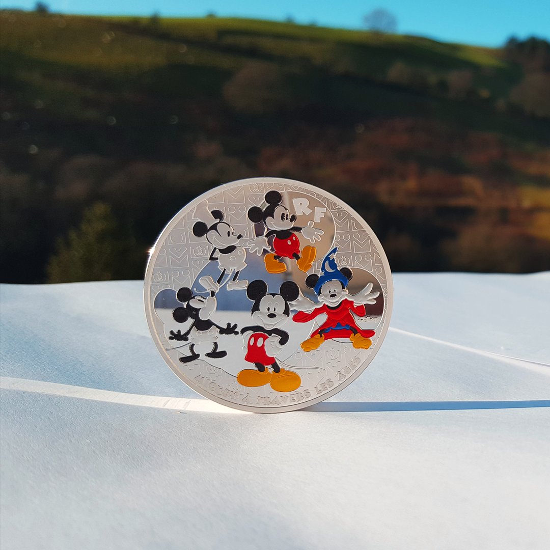 mint_office's tweet photo. Is he your favorite mouse?
#disneycoin #mickey #londonmintoffice #mintoffice #silvercoin #numismatics #walt https://t.co/Jap7gLtkSf