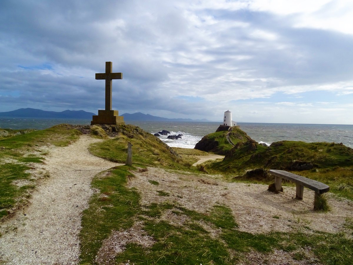 Just love this place
#YnysLlanddwyn #angelsey #northwales @visit_snowdonia  @visitwales @VisitNorthWales  #snowdonia #holidaycottage