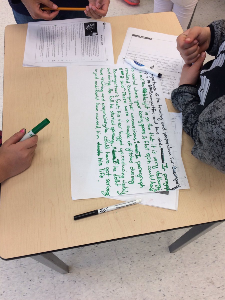 Mrs_Tout's tweet photo. Learning from each other.  Combining our reading responses into a "super response"! @AlexMuirPS https://t.co/6bBbRGerzL