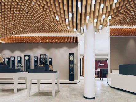 #CiniciLikes #Drubba’s new salesroom with eye-catcher ceiling of 4362 spruce rods. 📷 Zooey Braun