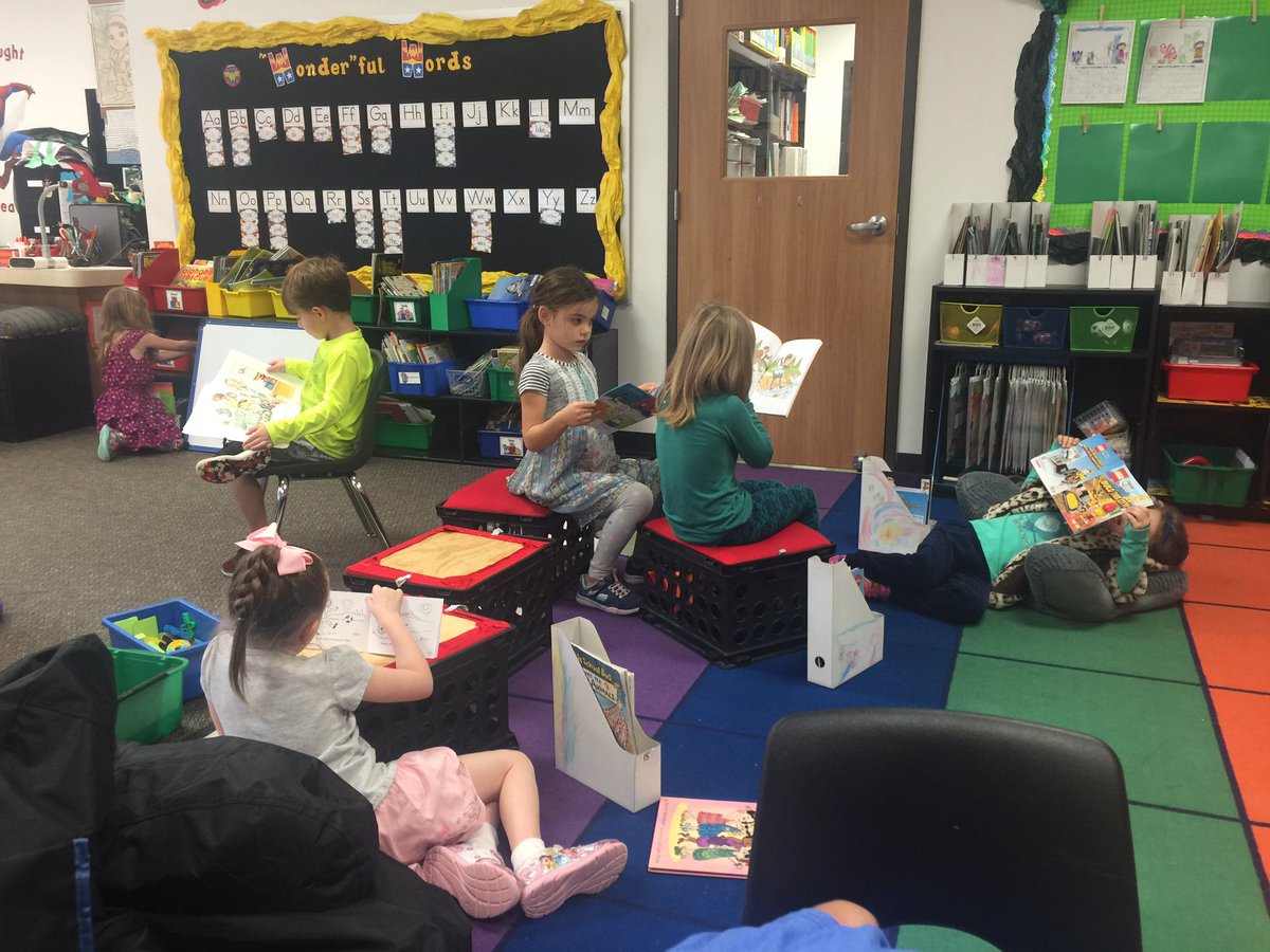 mrekinderkrew's tweet photo. We ❤️ to read! #CAR #misdpremier #kidsdeserveit #flexibleseating https://t.co/yxjr6j92Ie